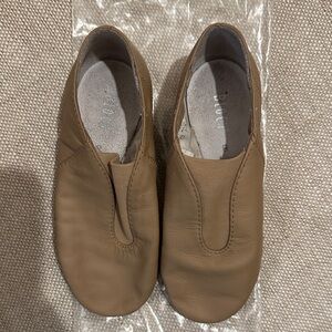 Bloch Dance Tan Jazz Shoes